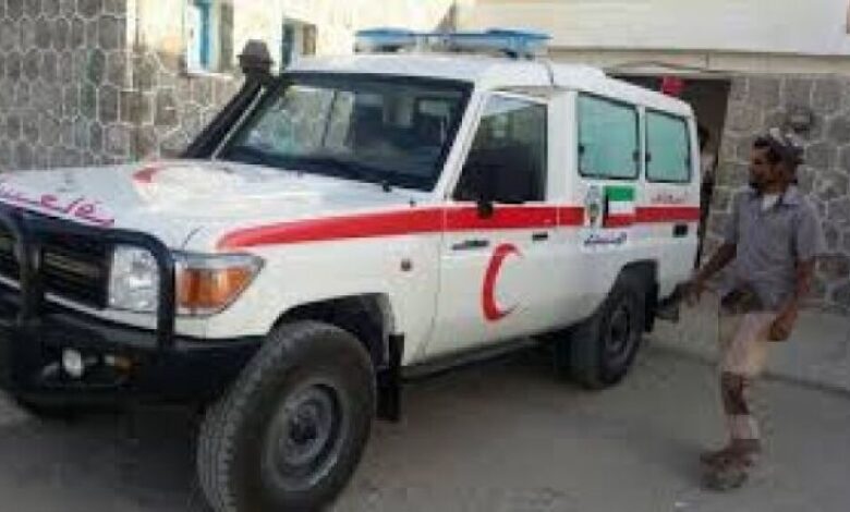 مسؤول سابق يستولي على سيارة أسعاف حكومية بمحافظة أبين