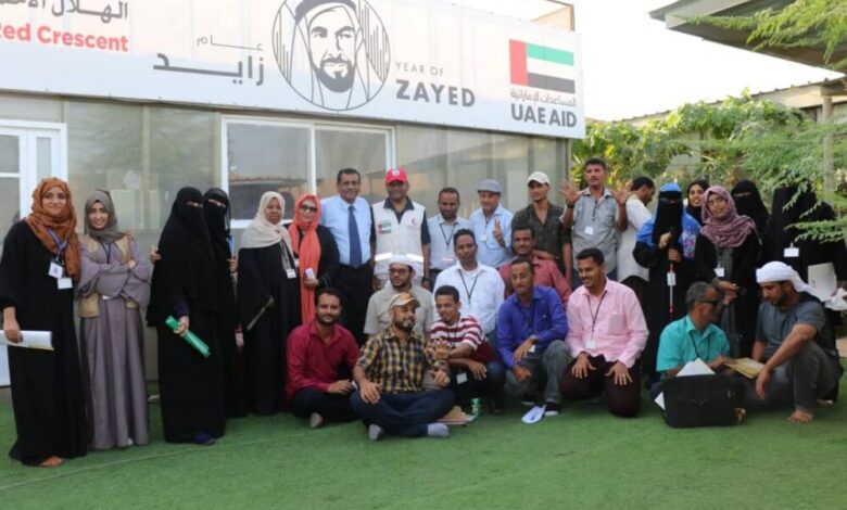ممثل "الهلال الإماراتي" يجتمع بمدير إدارة الجمعيات والاتحادات والتعاونيات بعدن