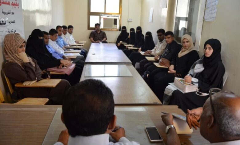قسم الصحافة والإعلام بجامعة عدن يلتقي بالطلبة المتقدمين الإلتحاق بمساق الماجستير