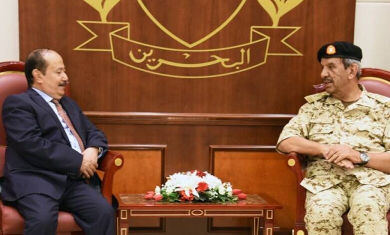 الاحمدي يلتقي القائد العام لقوة دفاع البحرين
