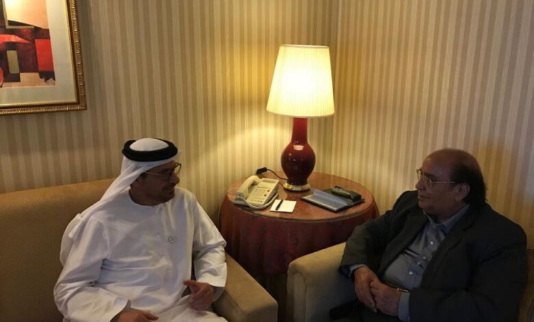 العطاس يلتقي السفير الإماراتي في اليمن