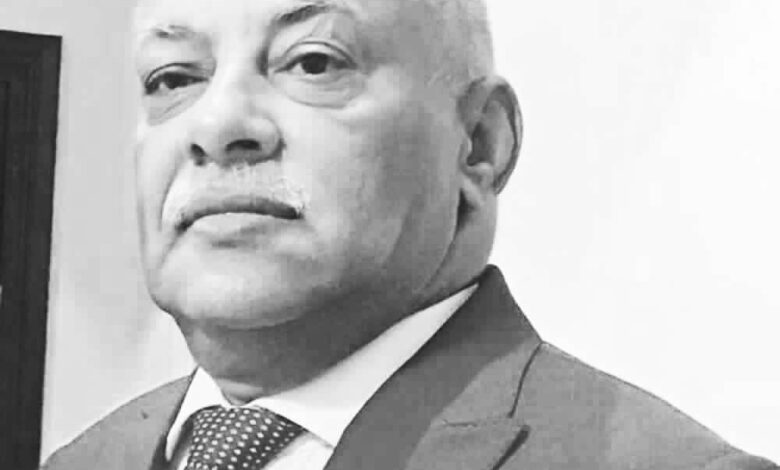 مستشار رئيس الجمهوري ياسين مكاوي ينعي وفاة وزير العدل القاضي جمال محمد عمر