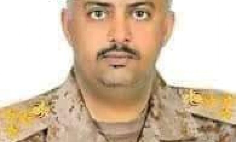قائد اللواء 115 مشاة يعزي باستشهاد القائد فهد غرامة ويدين الجريمة الإرهابية