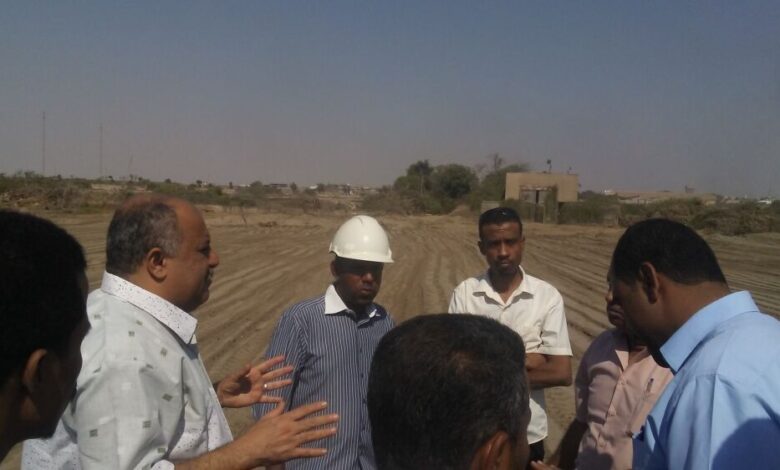 مدير كهرباء عدن يتفقد إعمال المسح في المحطة الاستراتيجية  بالحسوة