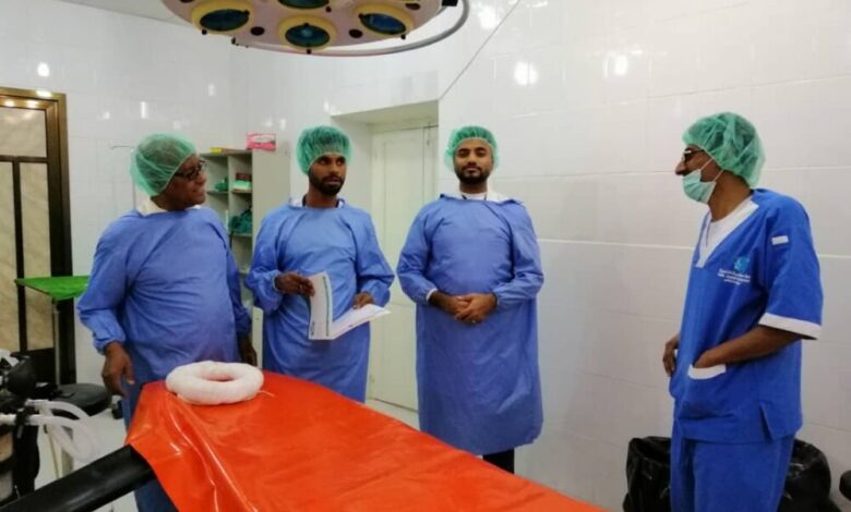 تحضيرات لتسيير القافلة الطبية الأولى لمستوصف مكة الطبي إلى مستشفى الهجرين بدوعن
