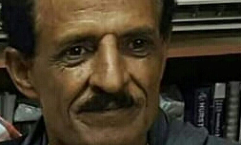 مدير عام أمن الضالع يعزي بوفاة الشيخ مسعد ناصر المعكر