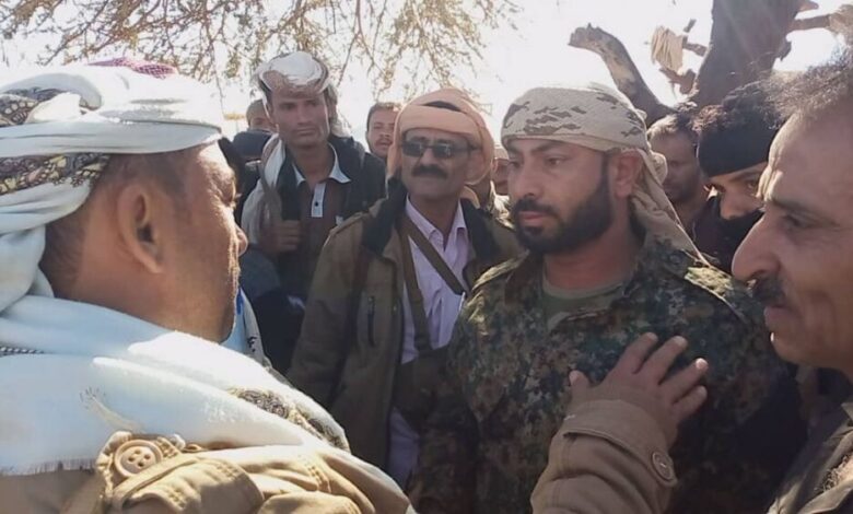 قائد الحزام الأمني في الضالع يطالب بتسليم قتلة الشيخ صالح ويحذر من المساس بالجبهة