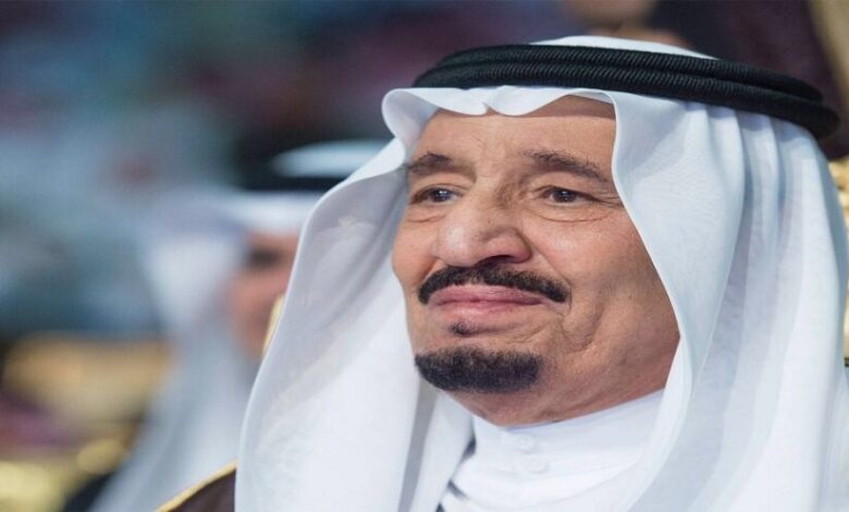 عاجل: الملك سلمان بن عبدالعزيز يطيح بالحكومة السعودية