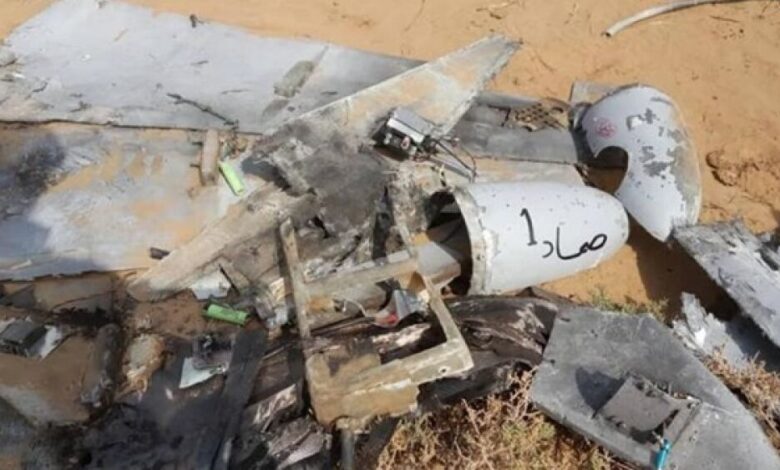 الجيش الوطني يسقط طائرة حوثية بدون طيار في صعدة