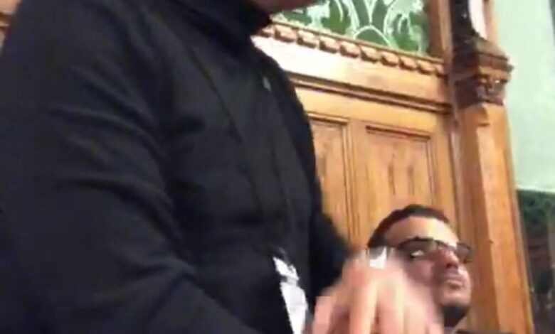 مواطن عدني في لندن يواجه الزبيدي :انتم تدمرون عدن (فيديو)