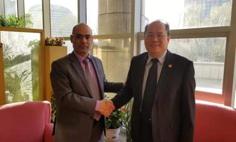 سفير اليمن يلتقي نائب مدير عام غرب أسيا وشمال أفريقيا بالخارجية الصينية