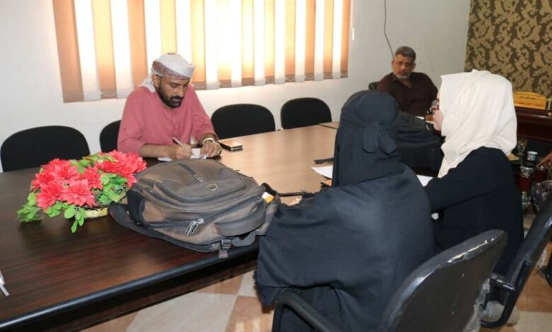 مدير عام مديرية الشيخ عثمان يزور مكتب الصحة لمناقشة الاستعدادات لمكافحة حمى الضنك