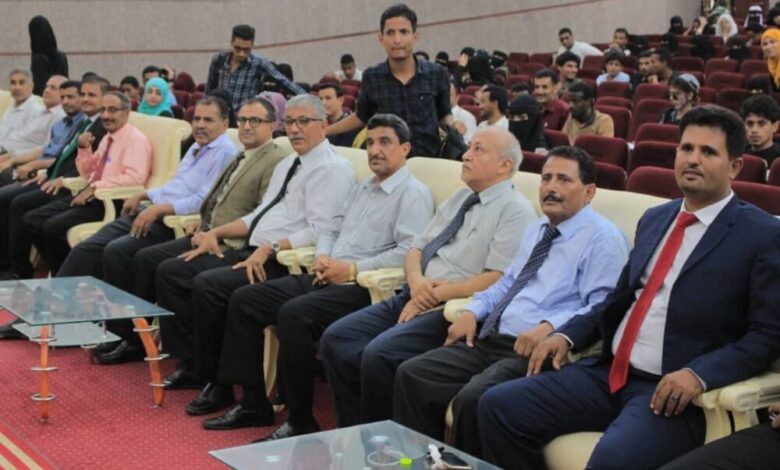رئيس جامعة عدن يدشن فعاليات الأسبوع العلمي الثالث لقسم الصحافة والإعلام بكلية الآداب