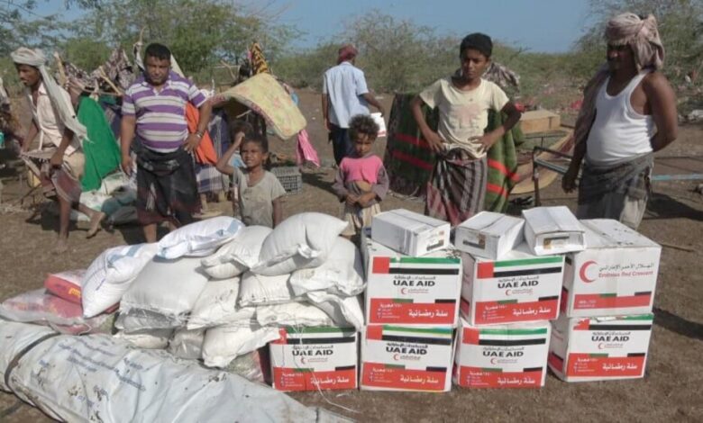 الإمارات تقدم مساعدات إغاثية عاجلة لأهالي "الهليبي" بالساحل الغربي اليمني