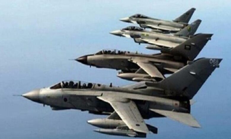 طيران التحالف يستهدف تعزيزات ميليشيات الحوثي في حجة