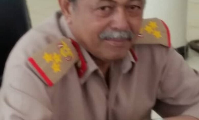 مدير الدائرة المالية العسكرية العميد عبدالله عبدربه ينعي وفاة العقيد عبدالله محمد عمر