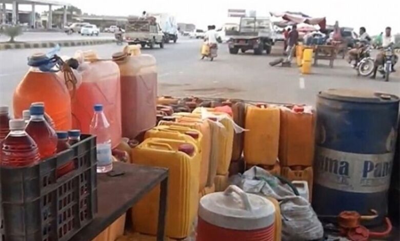 بوادر أزمة مشتقات نفطية في صنعاء.. والمليشيات تحتكر الوقود