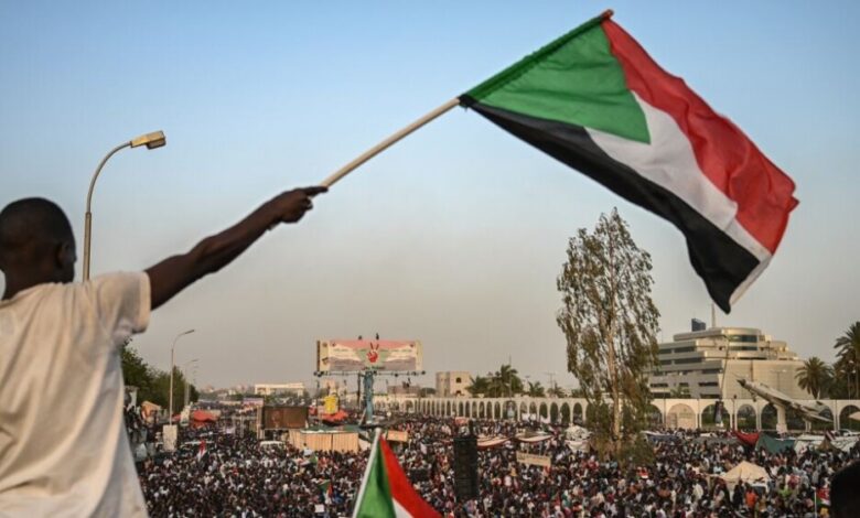 الخارجية الأميركية تلوح بفرض عقوبات على السودان