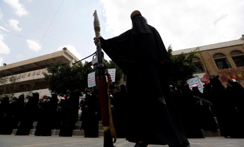 حقوقيون فرنسيون: مليشيا الحوثي تستخدم آلاف السيدات في أغراض مشبوهة