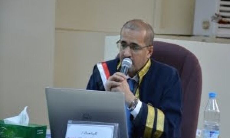 الدكتور محمد قشاش يهنئ المدير التنفيذي لمؤسسة مواني خليج عدن بنيله شهادة الدكتوراه