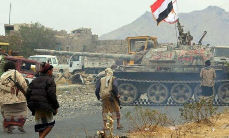 قصف عنيف لميليشيات الحوثي على مواقع القوات المشتركة في الحديدة