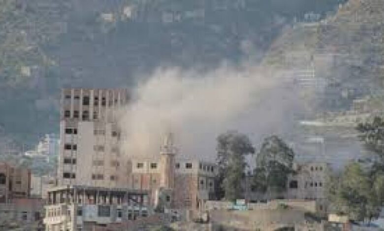 مقتل طفلتين بقصف حوثي استهدف منزلاً في تعز