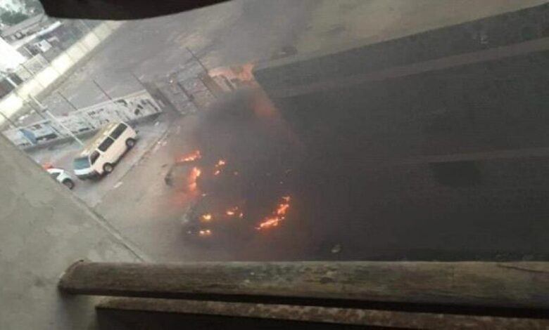 أعنف المعارك تدور الآن في كريتر وسط أنباء عن ضحايا وصور لسيارات تحترق