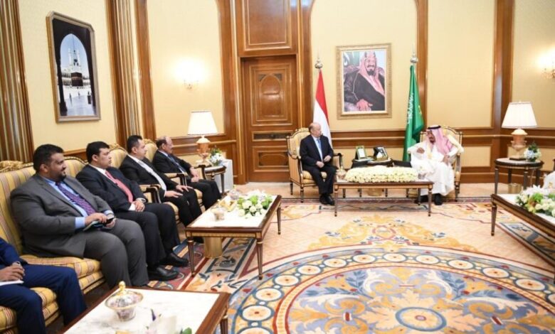 تفاصيل لقاء الرئيس هادي بالملك سلمان حول احداث عدن الاخيرة