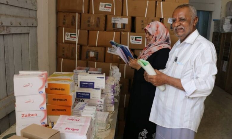 البرنامج الوطني يصرف أدوية ومستلزمات طبية لمستشفى صلاح الدين العسكري