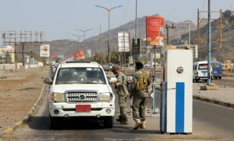 أعلام الدولة اليمنية الجنوبية والمخاوف المناطقية ترفرف في عدن