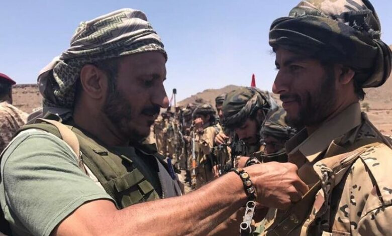 قوات طارق عفاش تسيطر على أهم معسكرات الساحل الغربي