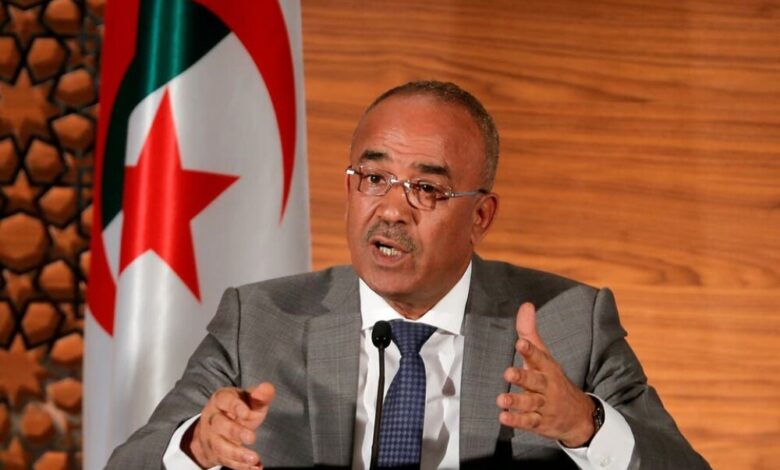 مصادر جزائرية: رئيس الوزراء يستقيل قريباً