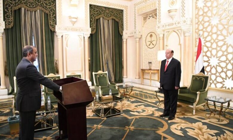 وزيرا الخارجية والمالية يؤديان اليمين الدستورية أمام رئيس الجمهورية