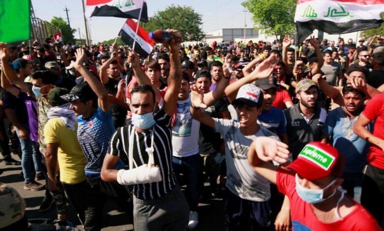 سقوط عشرات القتلى وسط انتفاضة تجتاح العراق