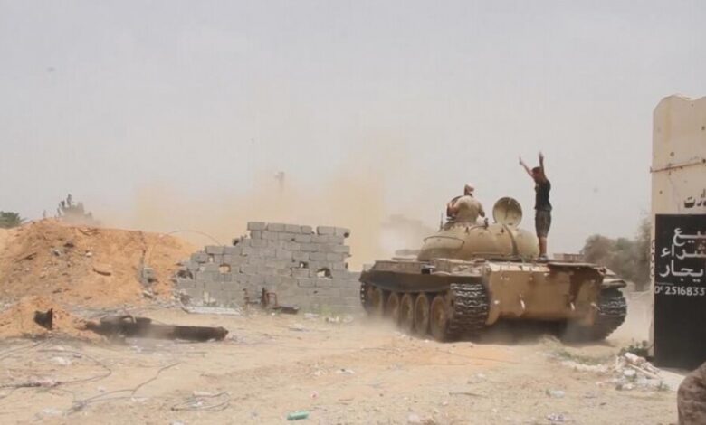 ليبيا.. الجيش يقصف مواقع عسكرية للوفاق في سرت