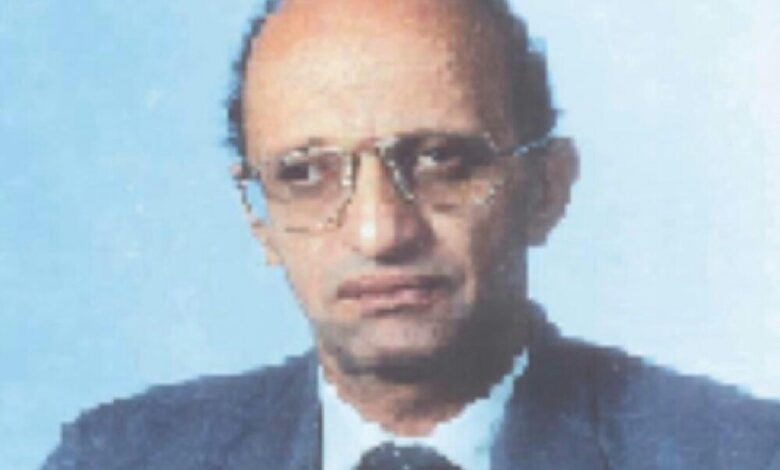 وزير الصحة يعزي وزير الإعلام في وفاة شقيق والده د . حسين الارياني