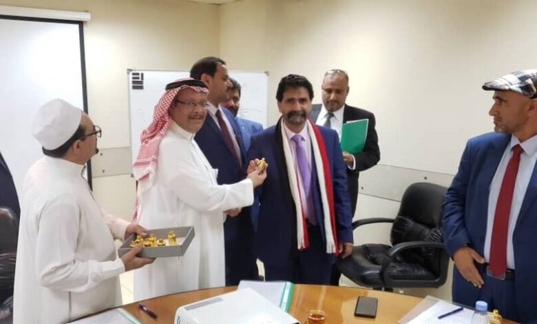 التوقيع على اتفاقية بيع وشراء اسطوانات الغاز المنزلي بين الشركة  اليمنية والمصنع الوطني السعودي