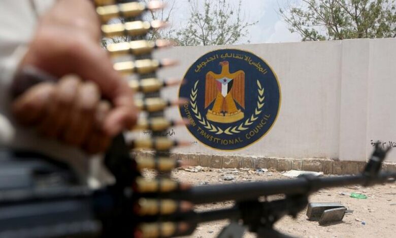 الانتقالي: لا يمكن إدخال أي عناصر عسكرية إلى عدن قبل تعيين محافظ ومدير أمن جديدين