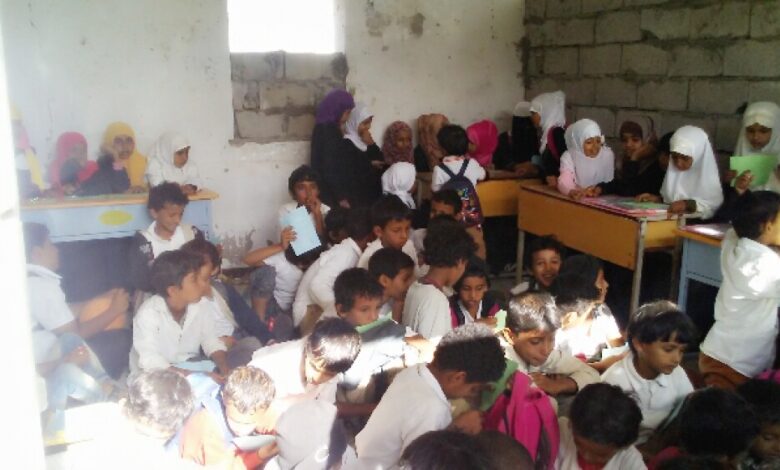 مدرسة عثمان بن عفان في ثرة بلودر تكرم طلابها الأوائل