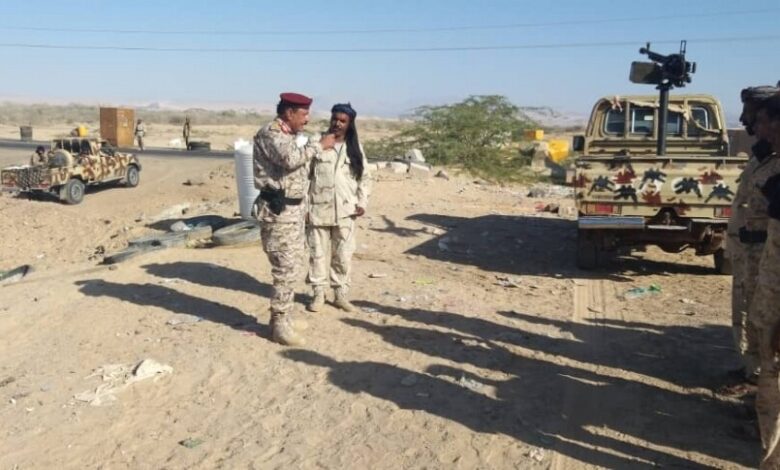 قيادة اللواء الثاني مشاة بحري محافظة شبوة تتفقد النقاط الأمنية في مديرية رضوم