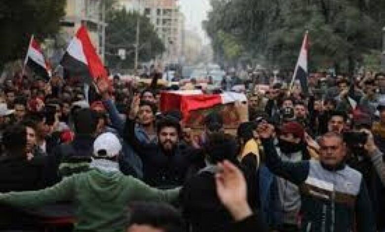 مقتل محتج في اشتباكات بين الشرطة العراقية ومتظاهرين