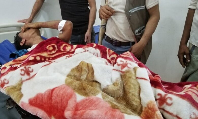 مقتل 3 مدنيين وإصابة 9 آخرين بقصف مدفعي حوثي لسوق شعبي بتعز