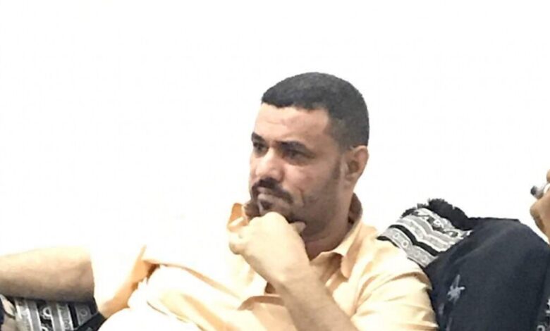 الشيخ مهدي العقربي يدعم جمعية طلاب ردفان الجامعيين بمليون ريال
