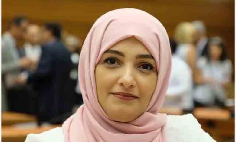 "نوبل لحقوق الإنسان" للمحامية هدى الصراري اغتيل ابنها بسبب مواقفها