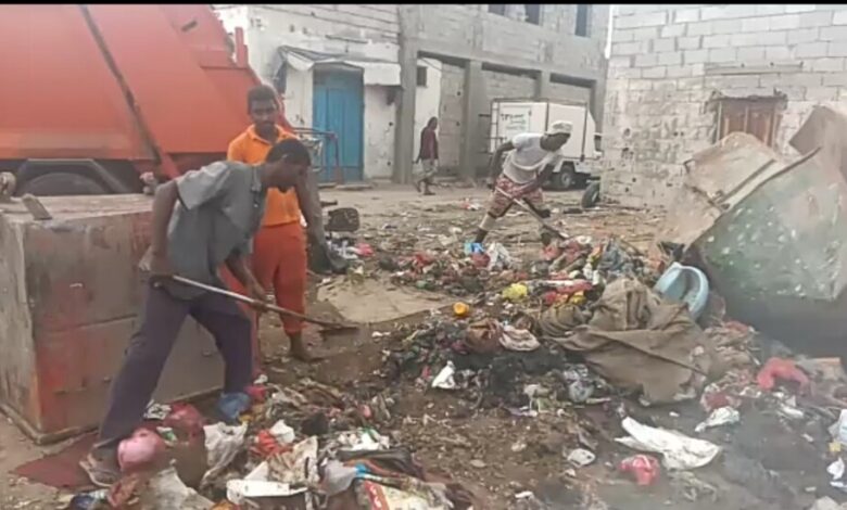 تواصل أعمال حملة النظافة الشاملة في عموم من مناطق مديرية الشيخ عثمان