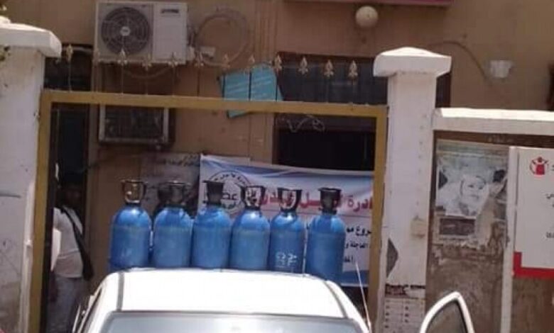مجمع دار سعد الصحي يتسلم معدات ومساعدات طبيه من هيئة مبادرة من أجل عدن وماجاورها