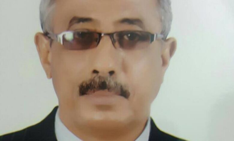 مدير عام مكتب الصحة العامة والسكان بأبين يعزي في وفاة الدكتور حسين عبدالقادر الجفري