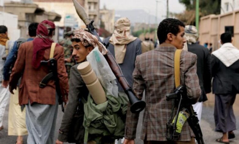 اتهامات للحوثيين باستدراج 7 آلاف طفل للقتال