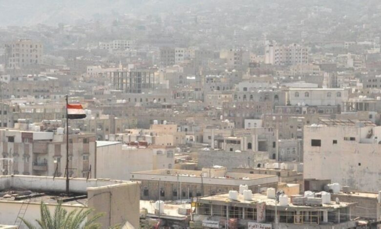 ناشطون يمنيون يطلقون حملة إلكترونية تحذّر من مؤسسات وهمية