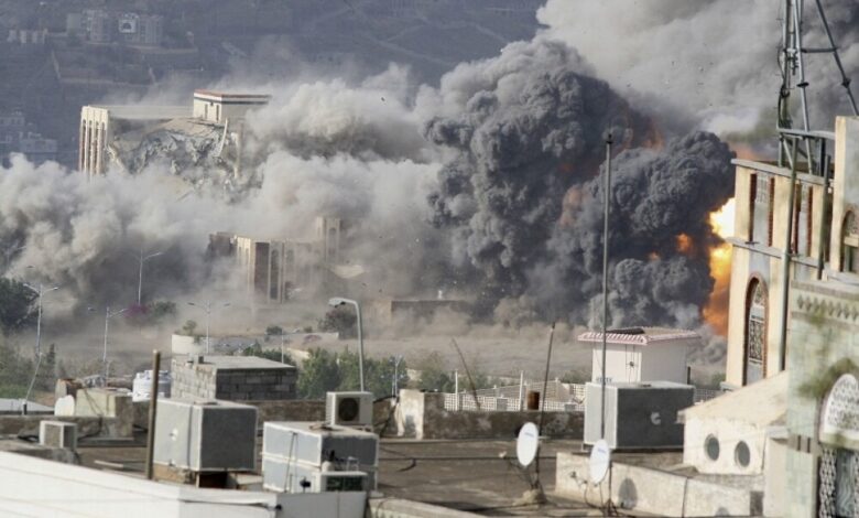 الحوثيون : مقتل وإصابة 16 مدنياً بغارة للتحالف في الجوف